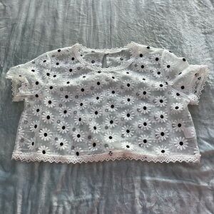 Floral Mesh Embroidered White Cropped Shirt